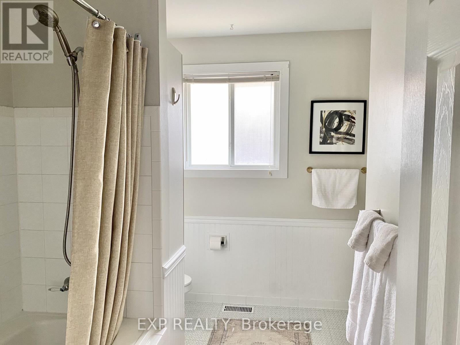 3157 Secord Place, Niagara Falls, Ontario  L2J 3K5 - Photo 9 - X13608914