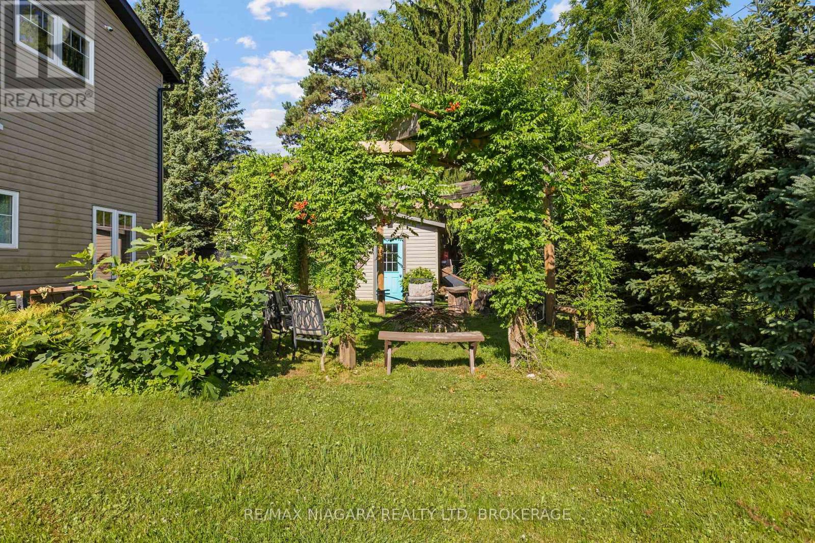 1 Linden Avenue, Pelham, Ontario  L0S 1E3 - Photo 4 - X13609334