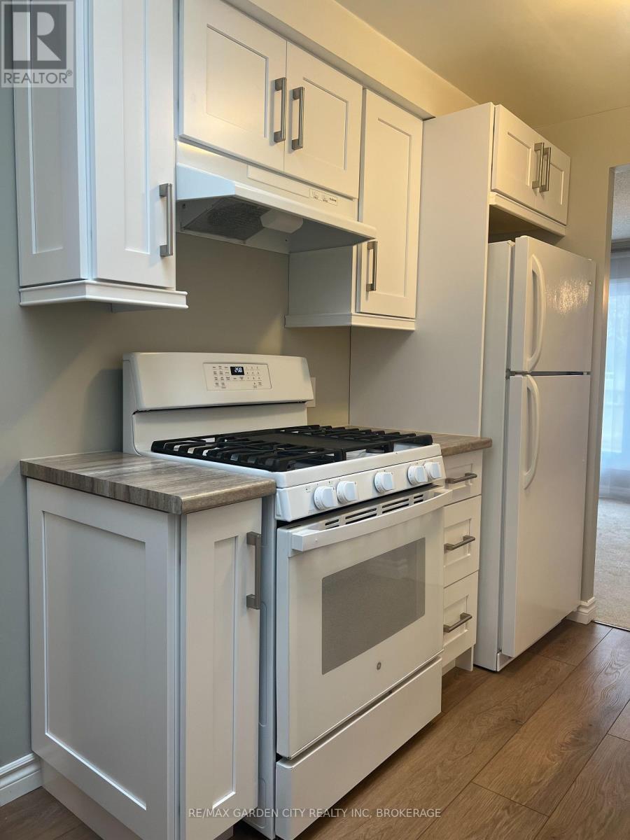 1 - 22 Bula Drive, St. Catharines, Ontario  L2N 6R6 - Photo 4 - X13609364