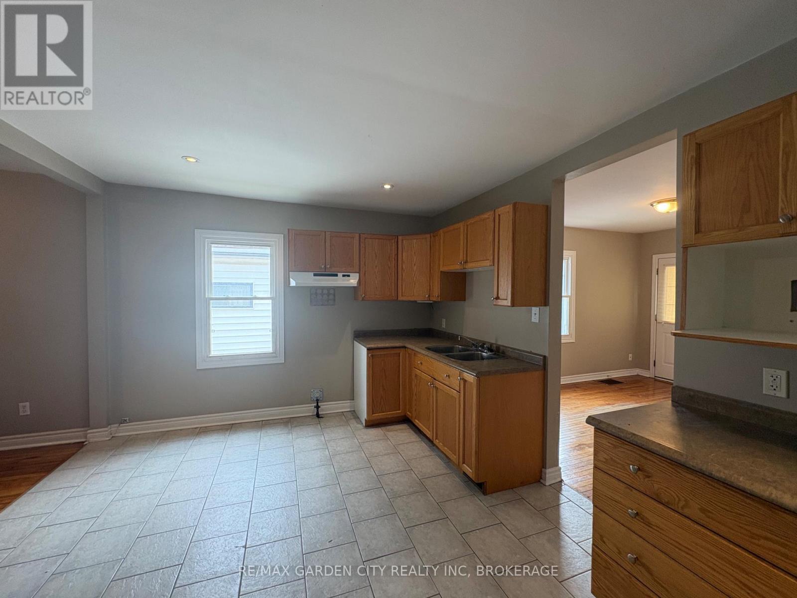 200 Lincoln Street, Welland, Ontario  L3B 4M9 - Photo 4 - X13609640