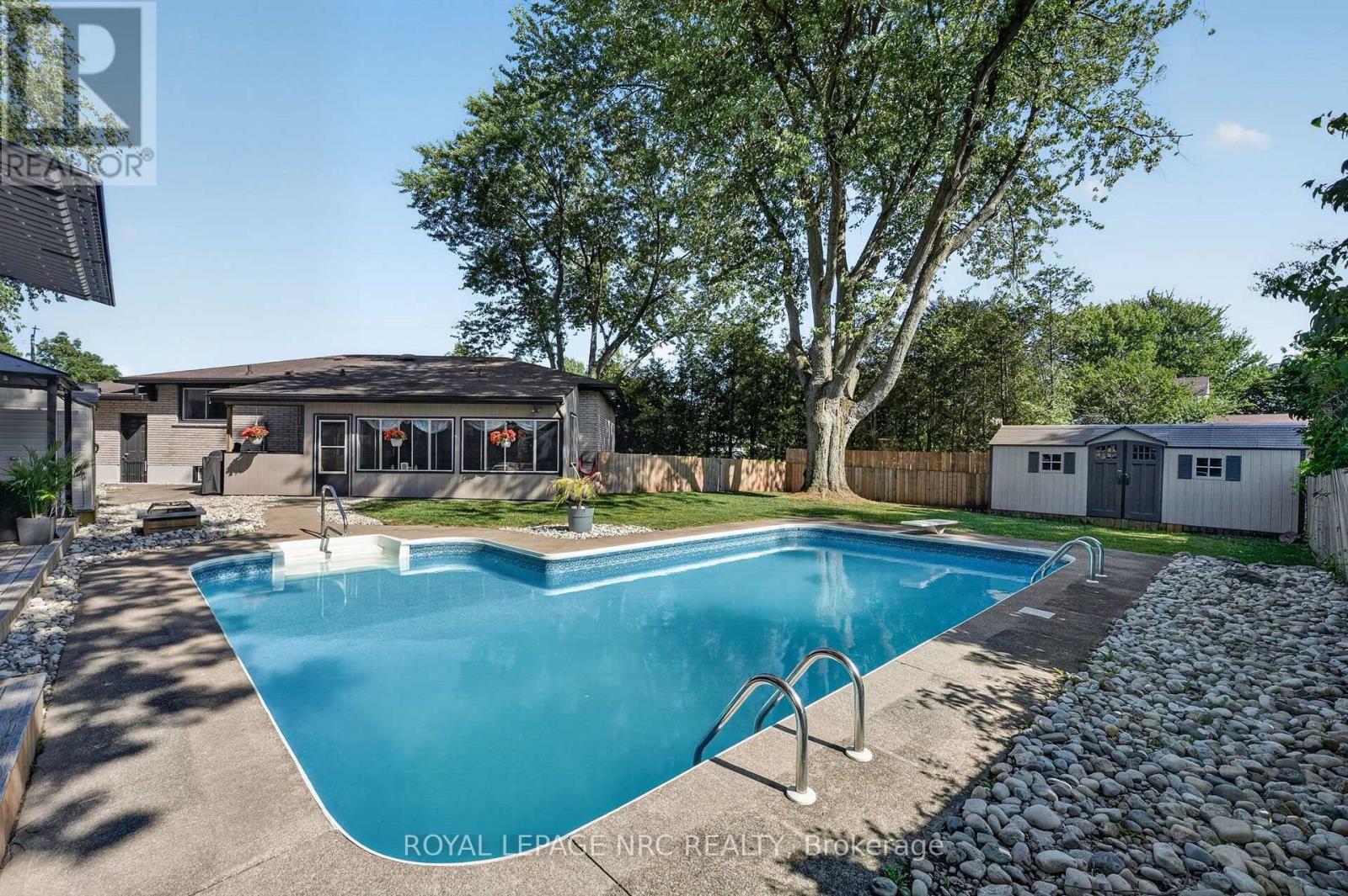 32 St George Court, Fort Erie, Ontario  L0S 1B0 - Photo 34 - X13609668