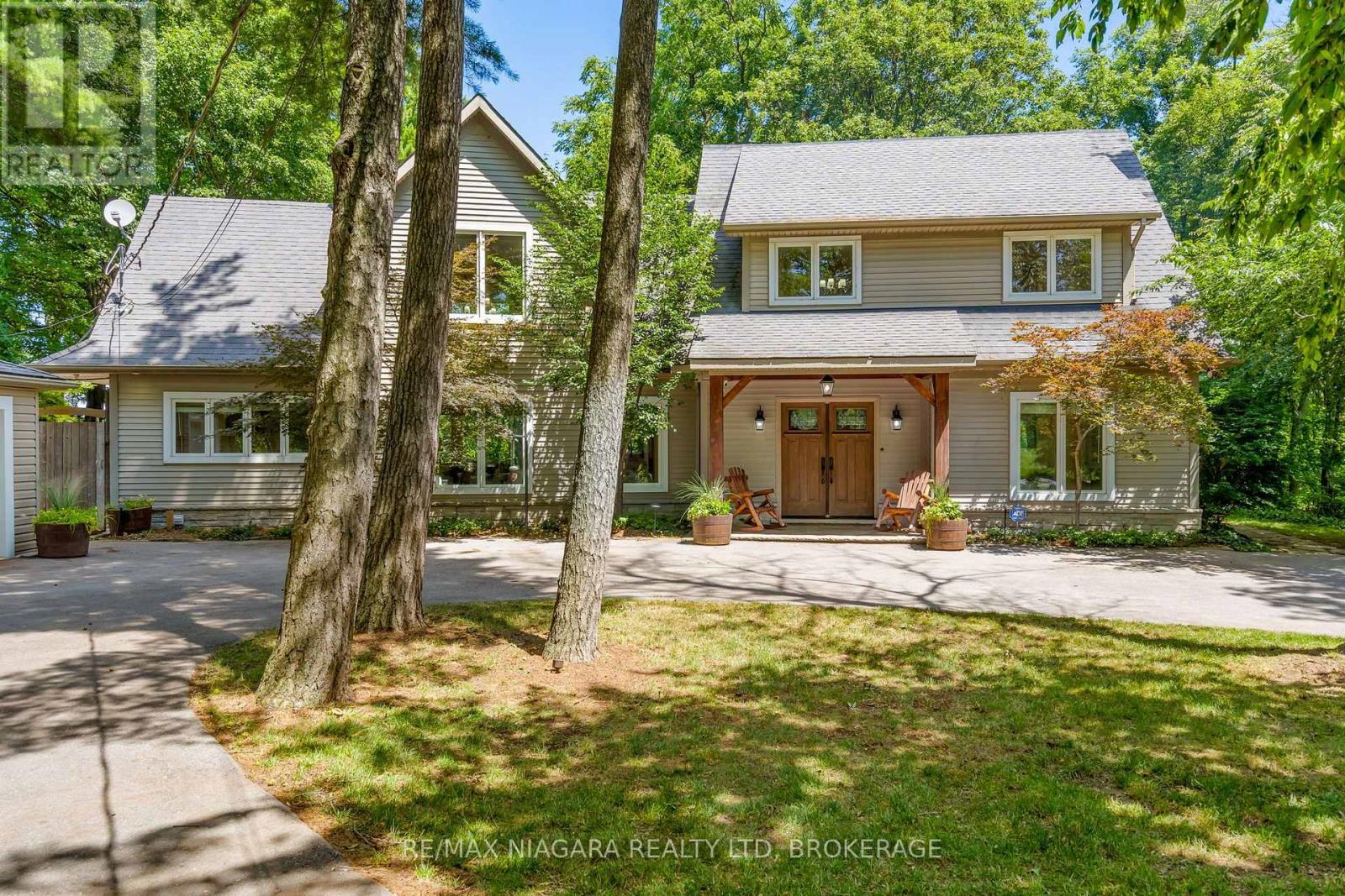 429 Ridge Road E, Grimsby, Ontario  L0R 1B2 - Photo 2 - X13610008