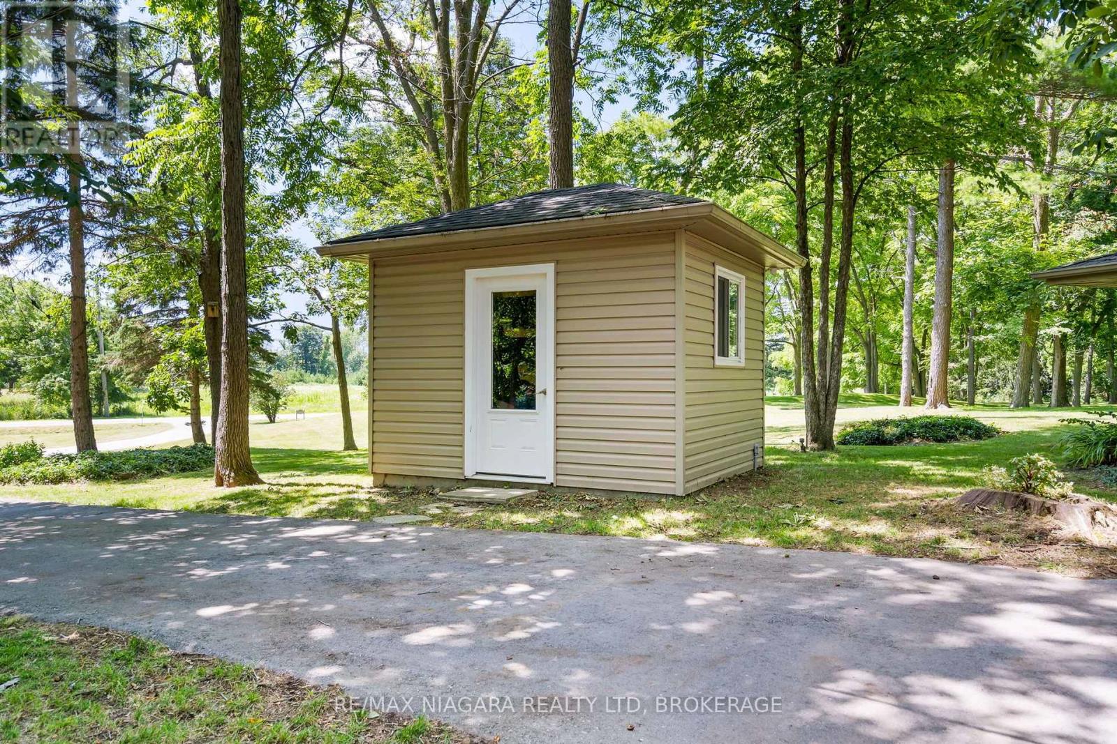 429 Ridge Road E, Grimsby, Ontario  L0R 1B2 - Photo 34 - X13610008