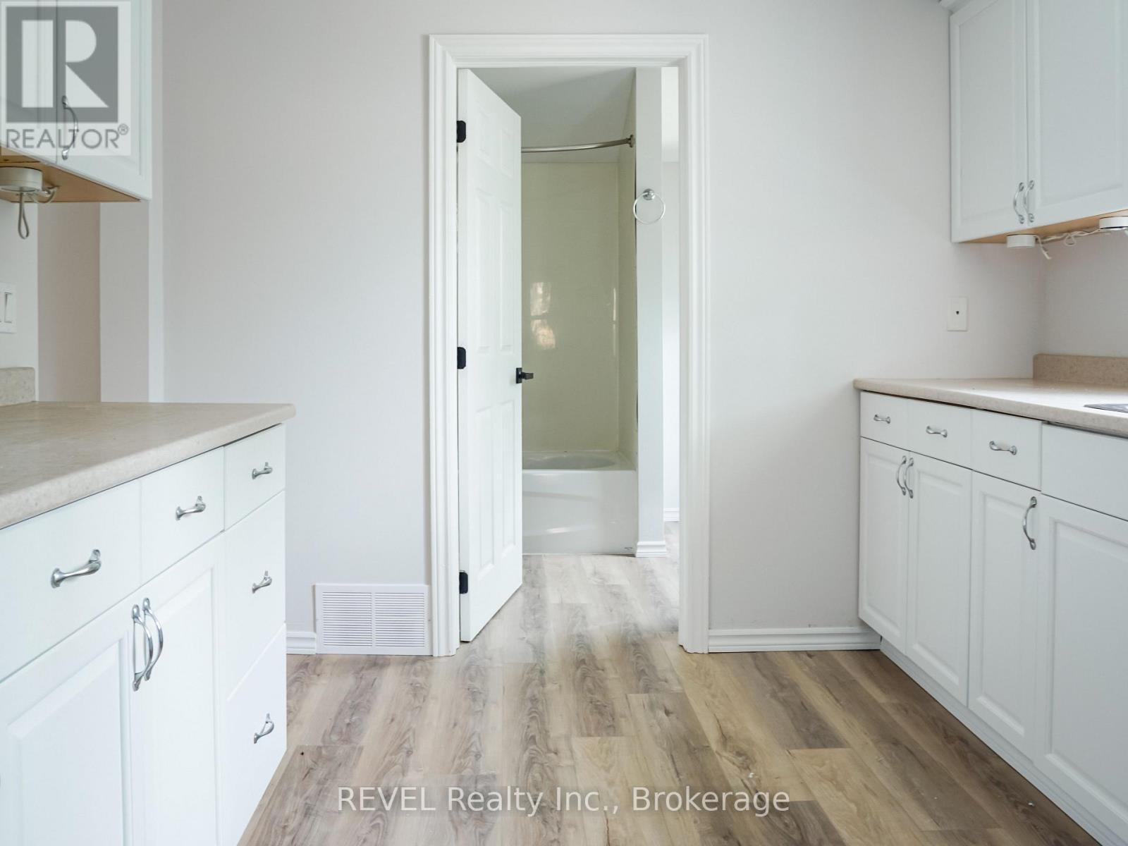 389 Glendale Avenue, St. Catharines, Ontario  L2T 1C3 - Photo 21 - X13610610