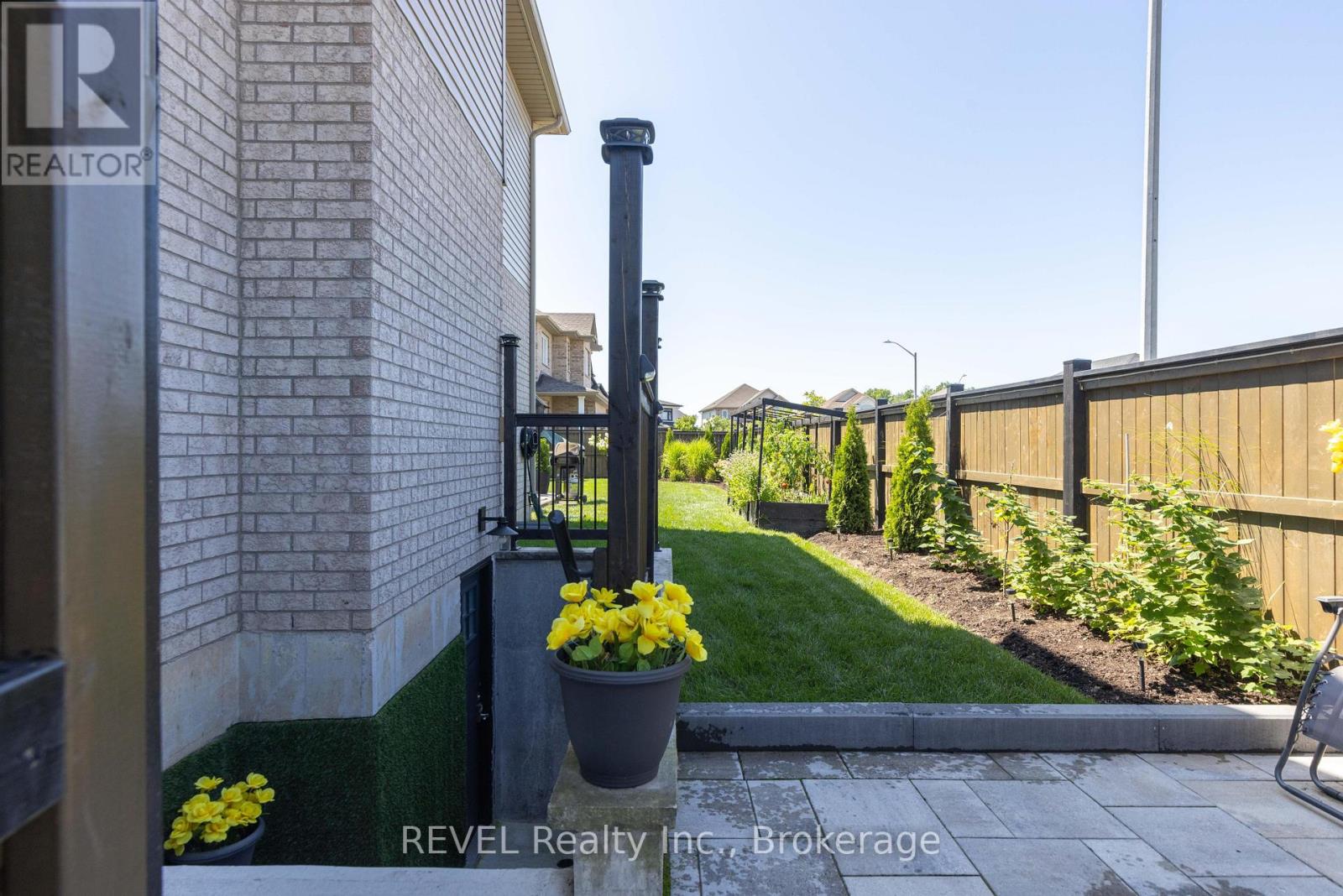 7819 Pender Street, Niagara Falls, Ontario  L2G 0H3 - Photo 32 - X13611454