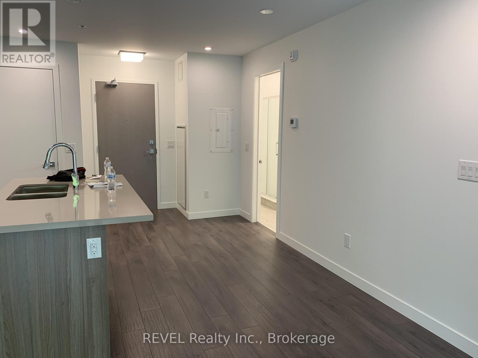 301 - 455 CHARLTON AVENUE E, Hamilton, Ontario