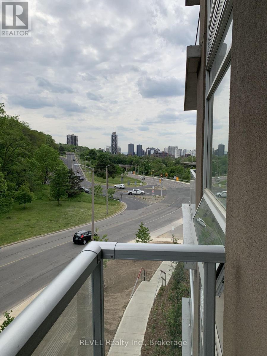 301 - 455 Charlton Avenue E, Hamilton, Ontario  L8N 0B2 - Photo 8 - X13611498