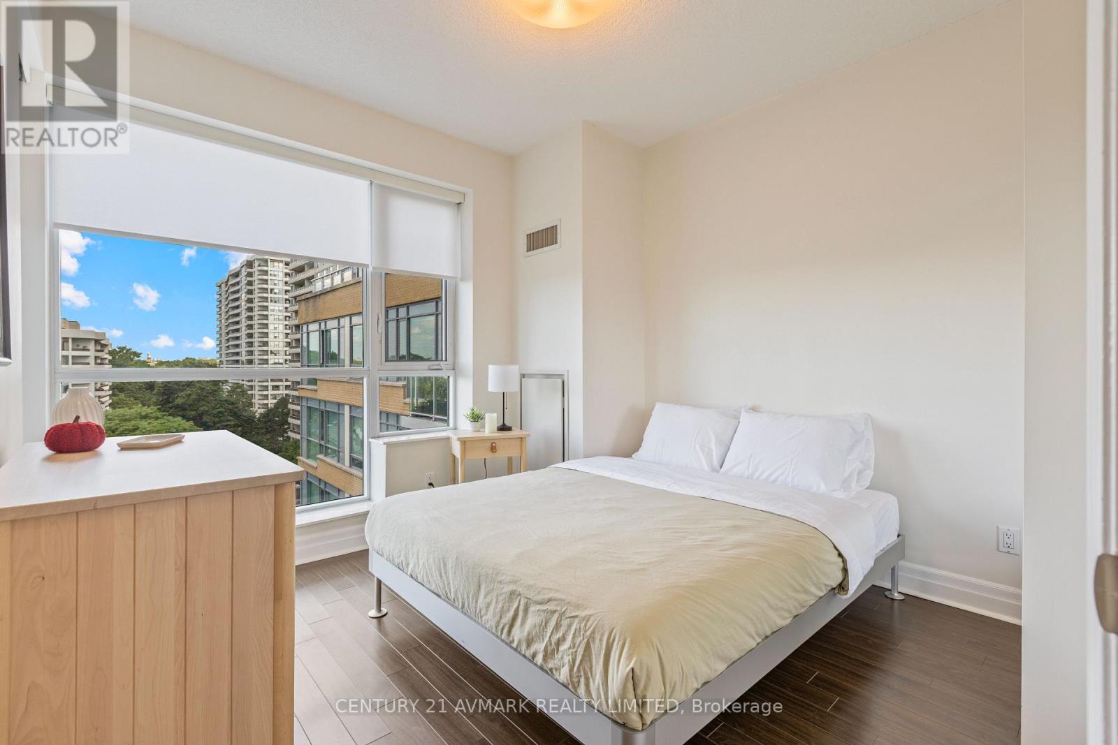 724 - 20 Gothic Avenue, Toronto, Ontario  M6P 1T5 - Photo 14 - W13611640