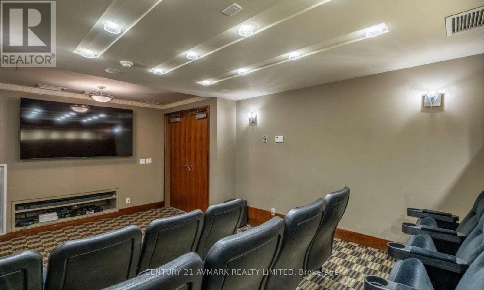 724 - 20 Gothic Avenue, Toronto, Ontario  M6P 1T5 - Photo 24 - W13611640