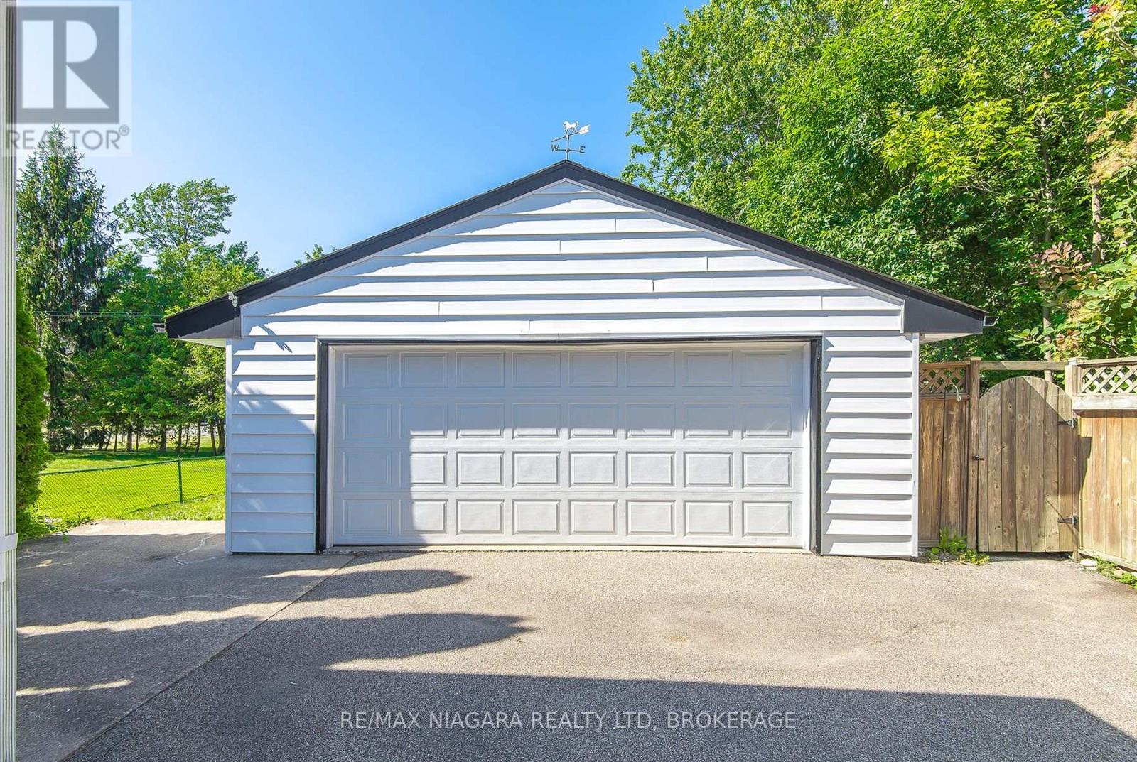 129 Adelaide Street, Port Colborne, Ontario  L3K 2W4 - Photo 2 - X13611530