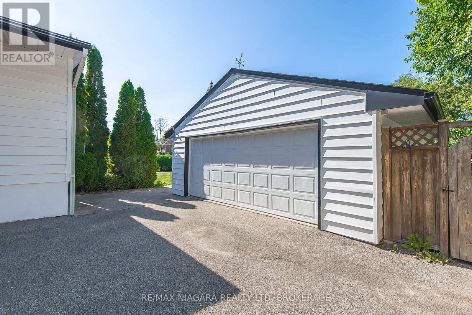 129 Adelaide Street, Port Colborne, Ontario  L3K 2W4 - Photo 3 - X13611530