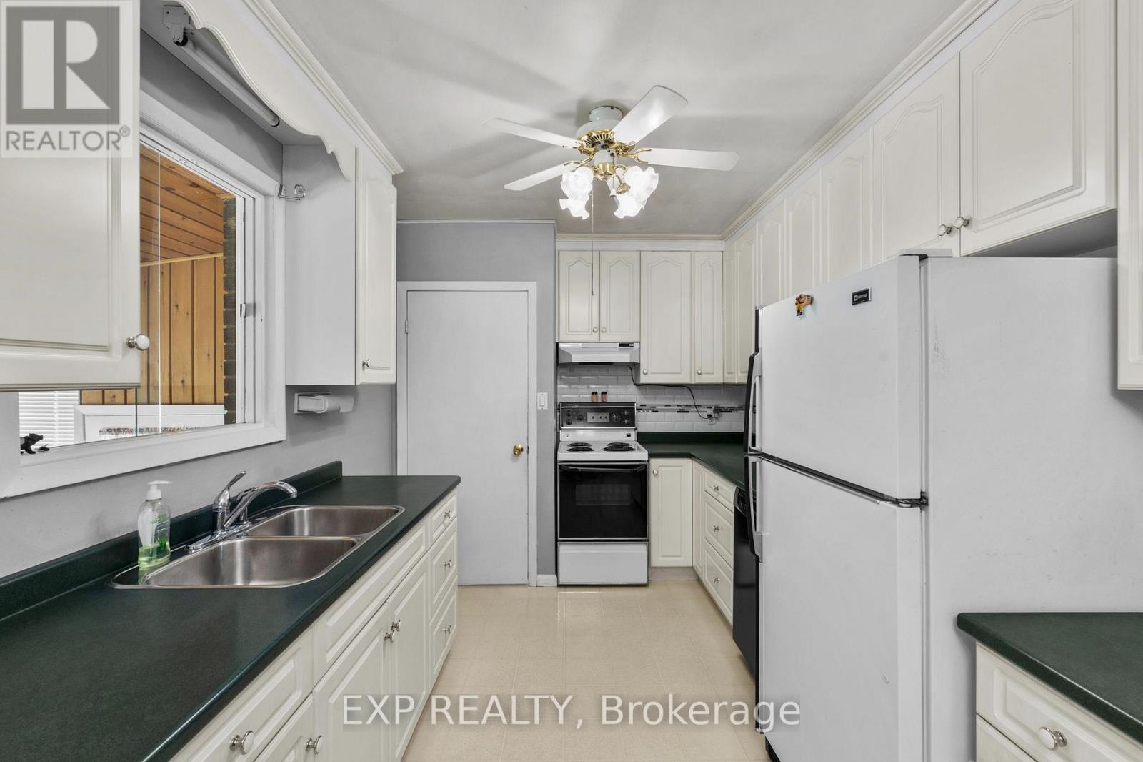 8800 Champlain Drive, Niagara Falls, Ontario  L2G 6Y6 - Photo 12 - X13611608