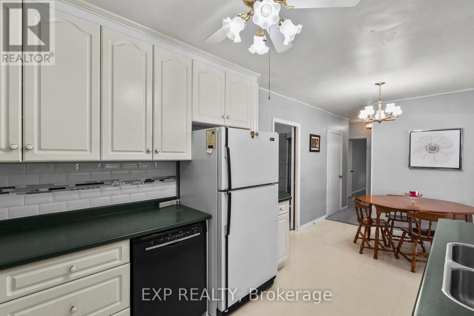 8800 Champlain Drive, Niagara Falls, Ontario  L2G 6Y6 - Photo 14 - X13611608