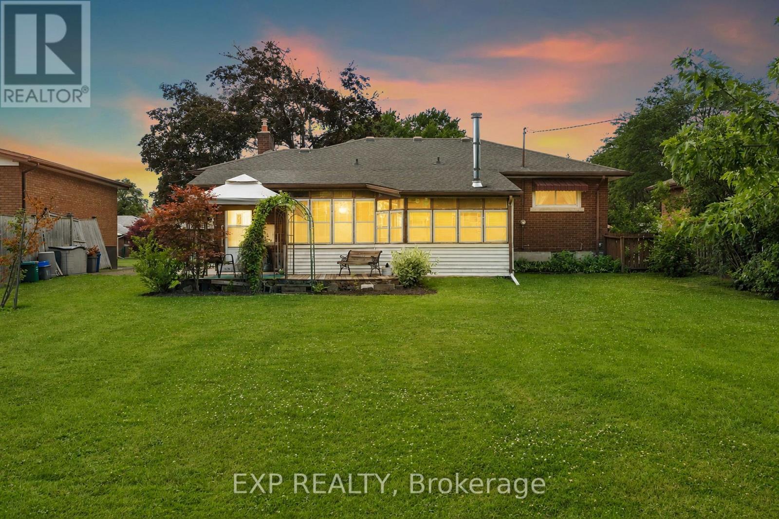8800 Champlain Drive, Niagara Falls, Ontario  L2G 6Y6 - Photo 42 - X13611608