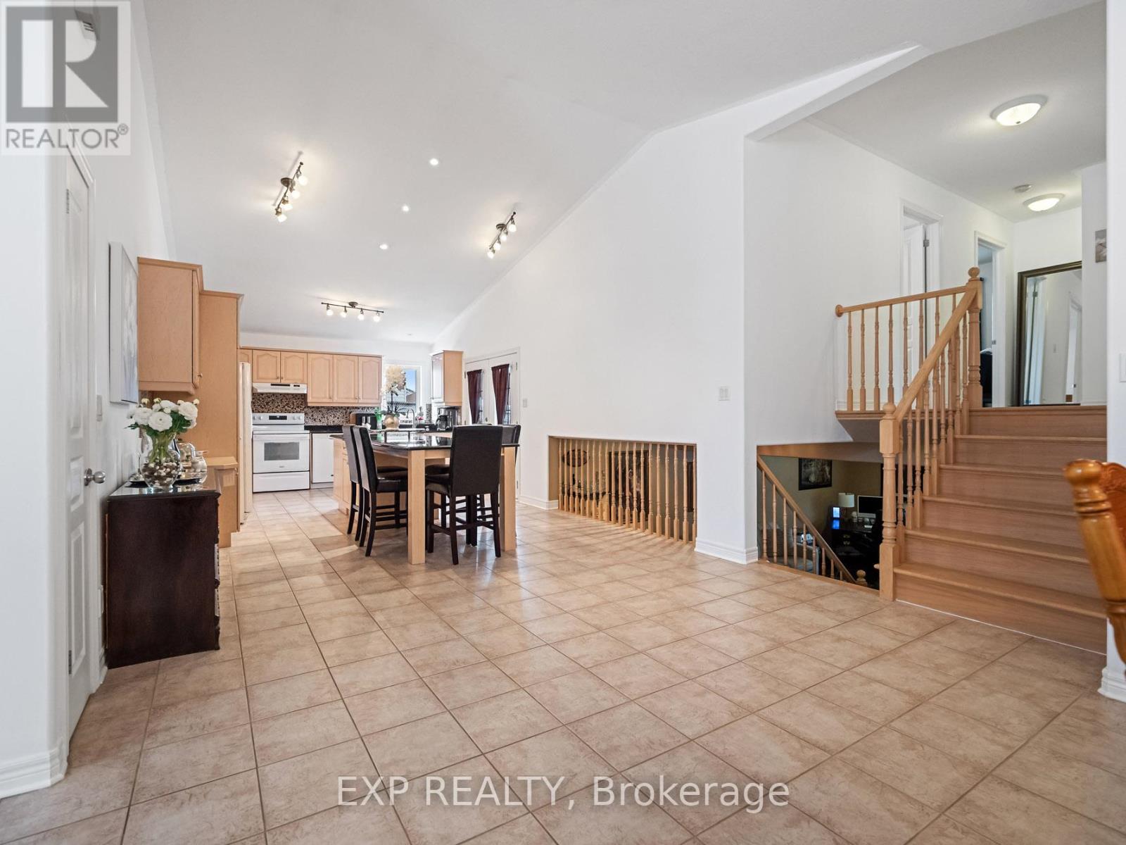 7090 Julie Drive, Niagara Falls, Ontario  L2H 3L4 - Photo 10 - X13612396