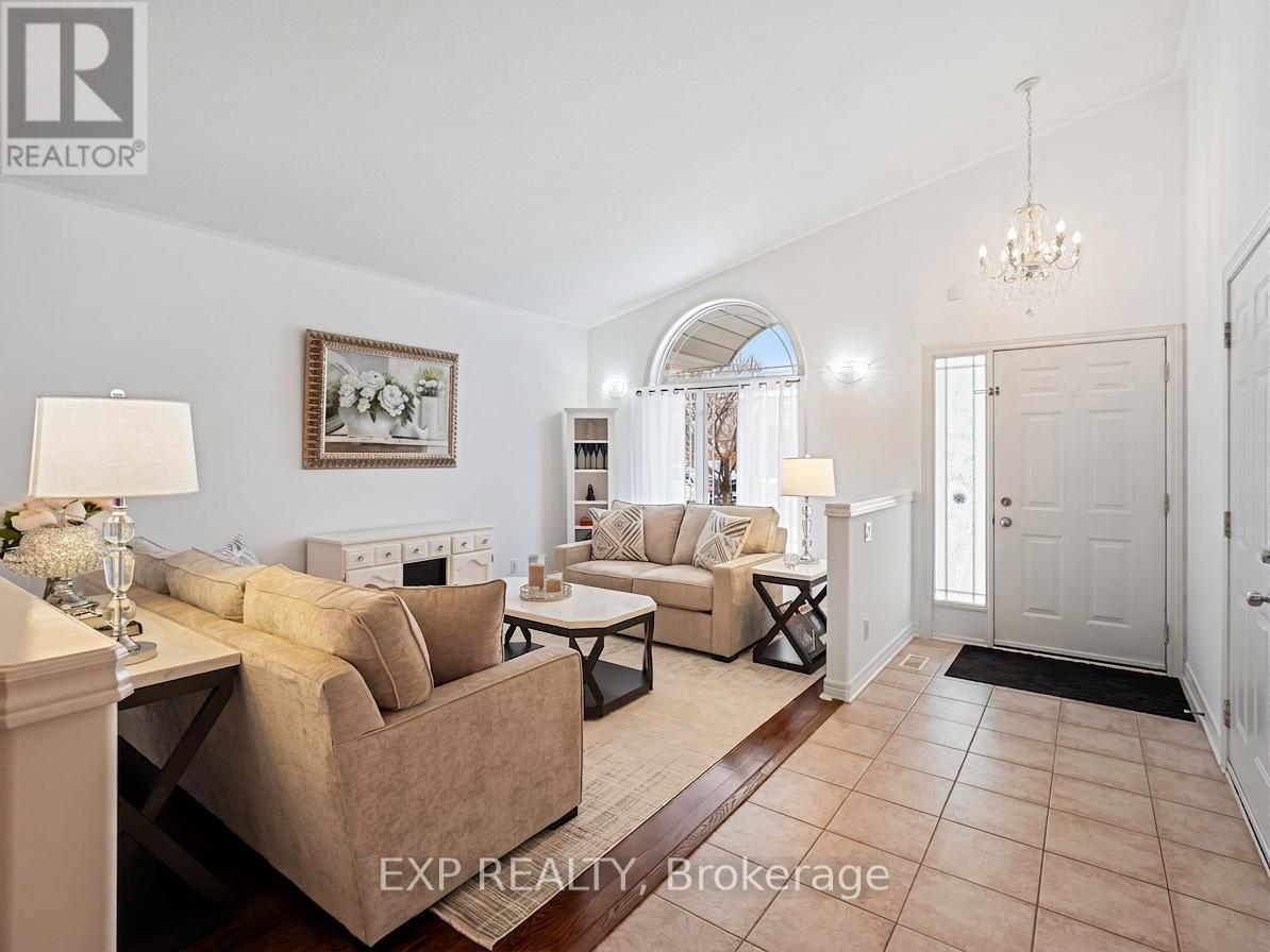 7090 Julie Drive, Niagara Falls, Ontario  L2H 3L4 - Photo 4 - X13612396