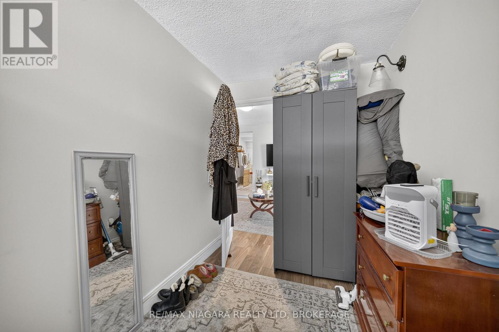 6235 Drummond Road, Niagara Falls, Ontario  L2G 4M5 - Photo 14 - X13612460