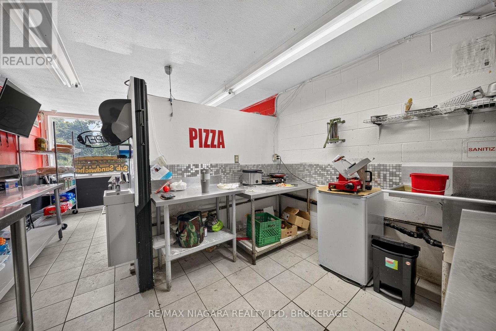 6235 Drummond Road, Niagara Falls, Ontario  L2G 4M5 - Photo 43 - X13612460
