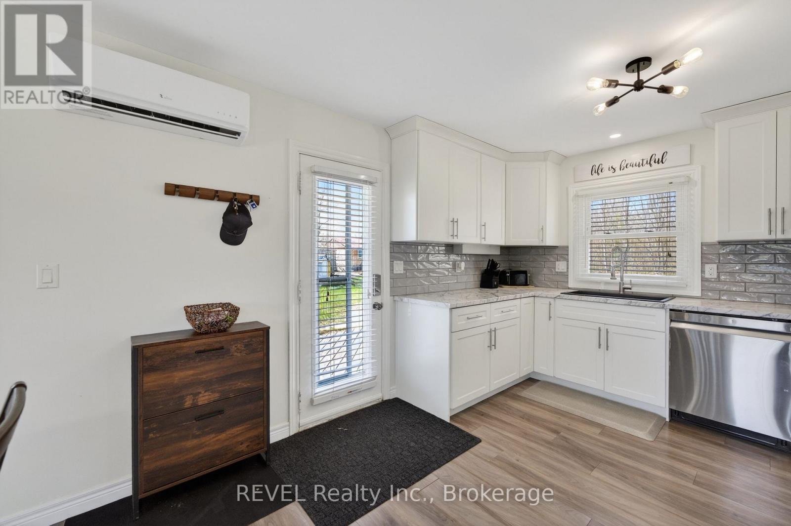 11 Walter Drive, Haldimand, Ontario  N0A 1L0 - Photo 6 - X13612590