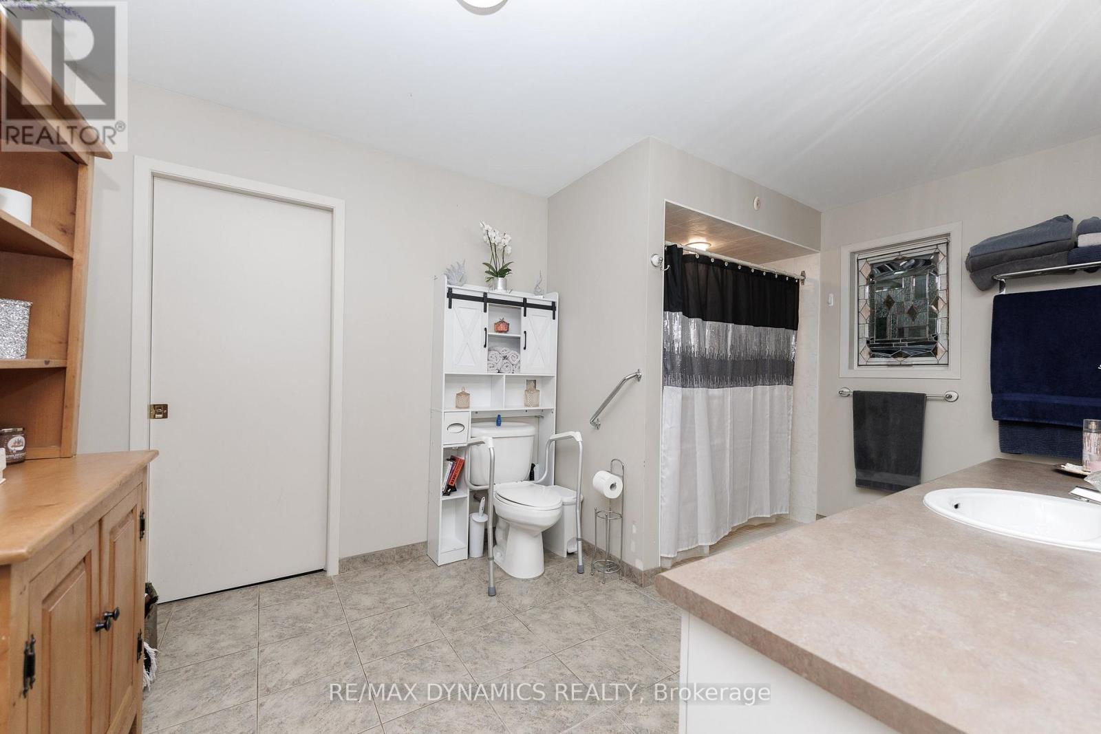 53 Mountain Street, St. Catharines, Ontario  L2T 2S6 - Photo 19 - X13612616