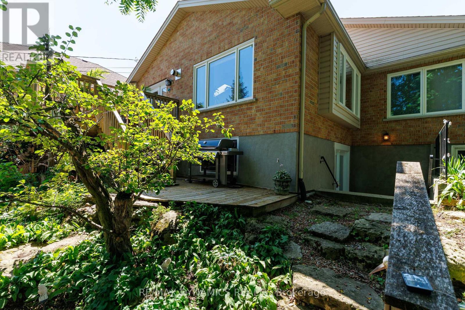 53 Mountain Street, St. Catharines, Ontario  L2T 2S6 - Photo 34 - X13612616
