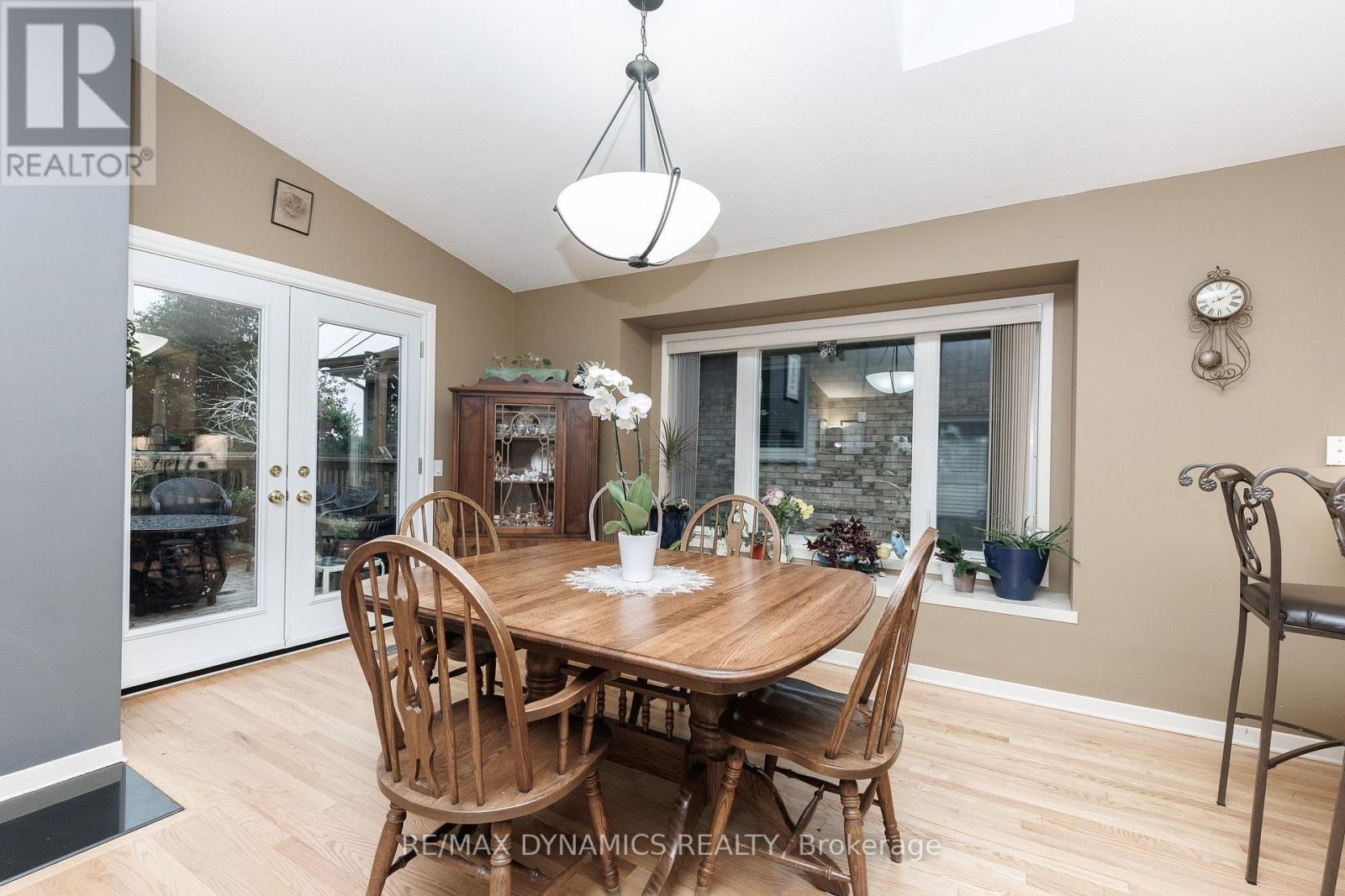 53 Mountain Street, St. Catharines, Ontario  L2T 2S6 - Photo 9 - X13612616