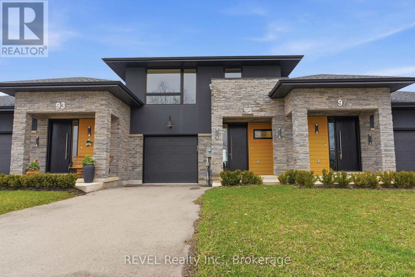 95 Port Robinson Road, Pelham, Ontario  L3B 5N5 - Photo 2 - X13612668
