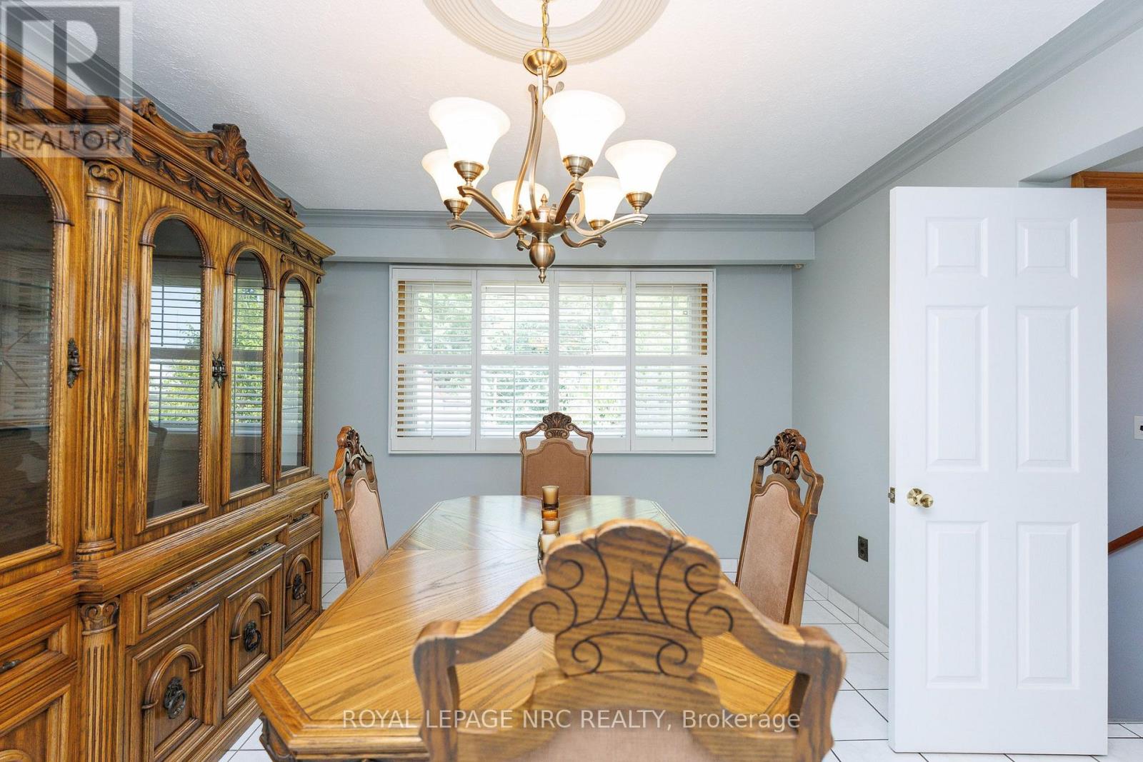 6313 Crawford Street, Niagara Falls, Ontario  L2E 5Y8 - Photo 16 - X13612822
