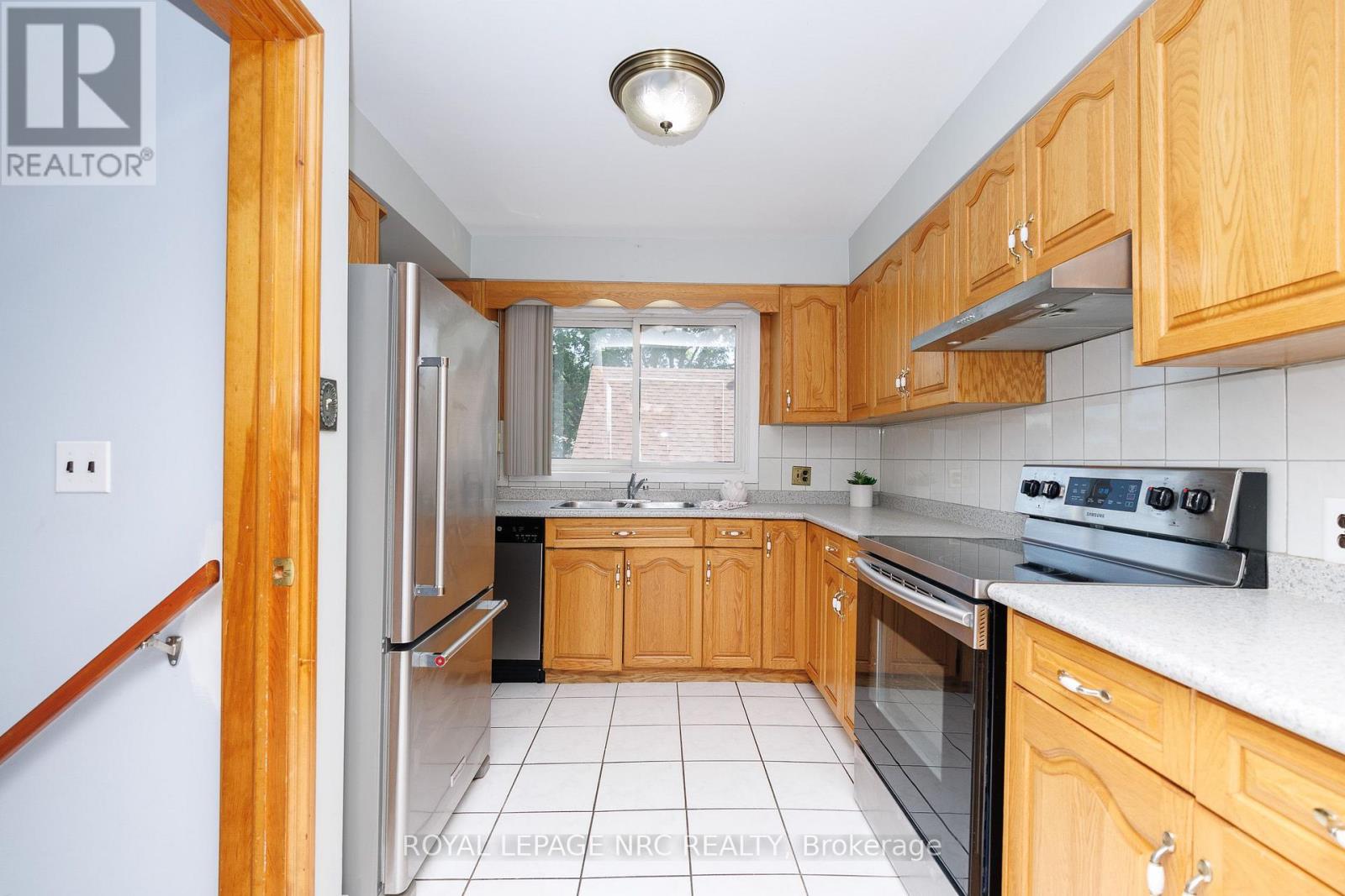 6313 Crawford Street, Niagara Falls, Ontario  L2E 5Y8 - Photo 18 - X13612822