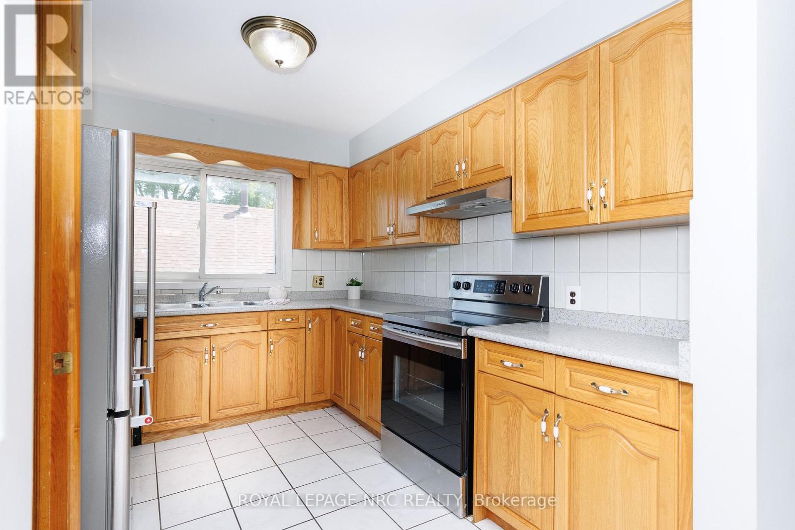 6313 Crawford Street, Niagara Falls, Ontario  L2E 5Y8 - Photo 19 - X13612822