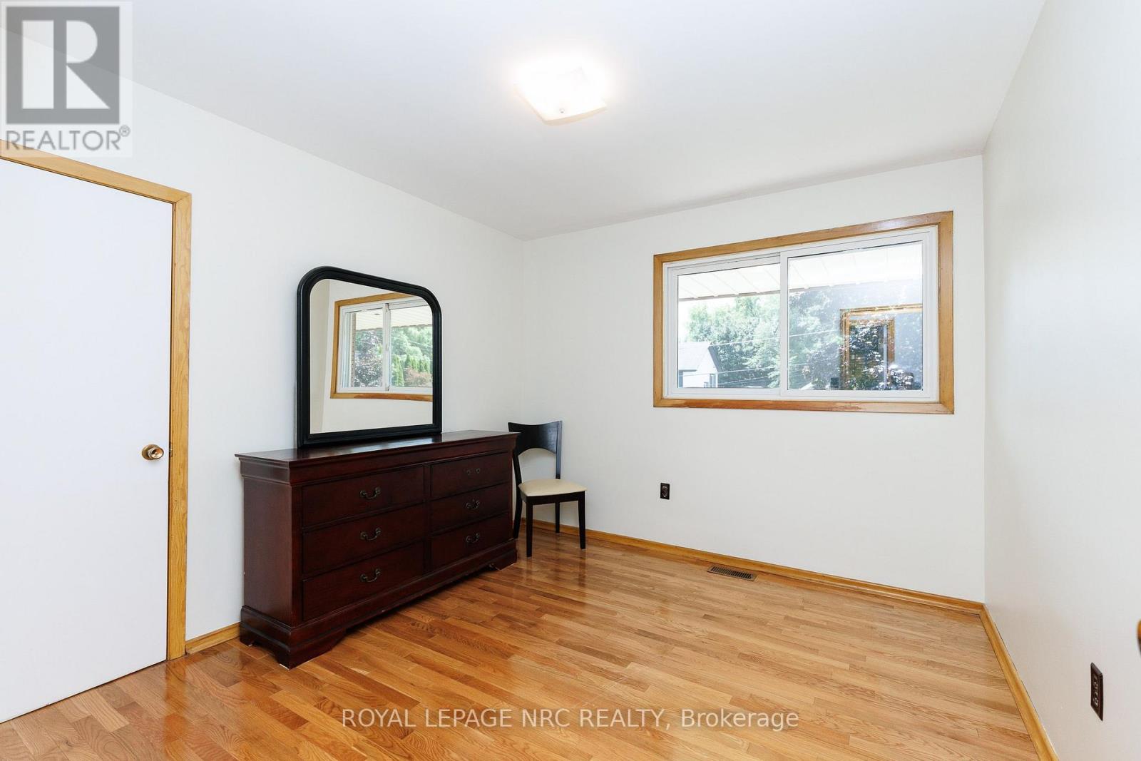 6313 Crawford Street, Niagara Falls, Ontario  L2E 5Y8 - Photo 24 - X13612822