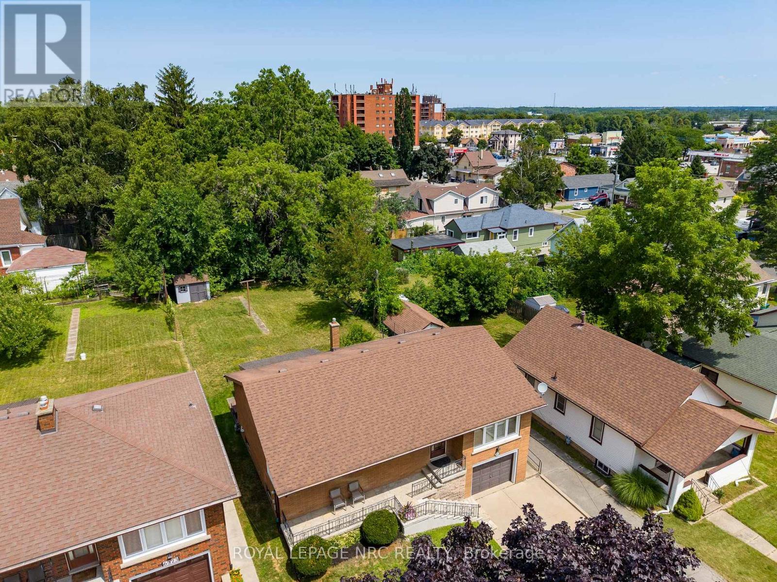 6313 Crawford Street, Niagara Falls, Ontario  L2E 5Y8 - Photo 4 - X13612822