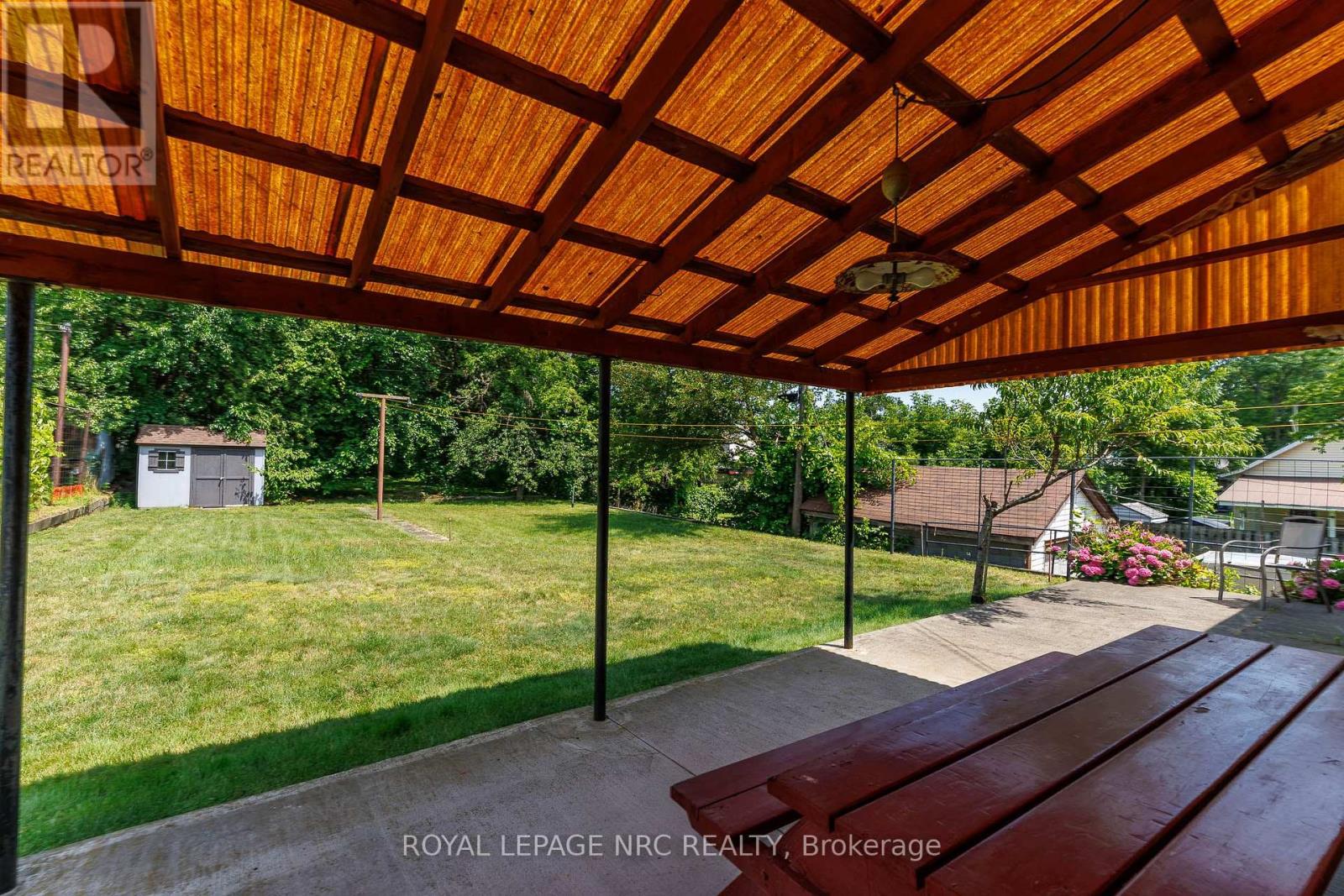 6313 Crawford Street, Niagara Falls, Ontario  L2E 5Y8 - Photo 6 - X13612822