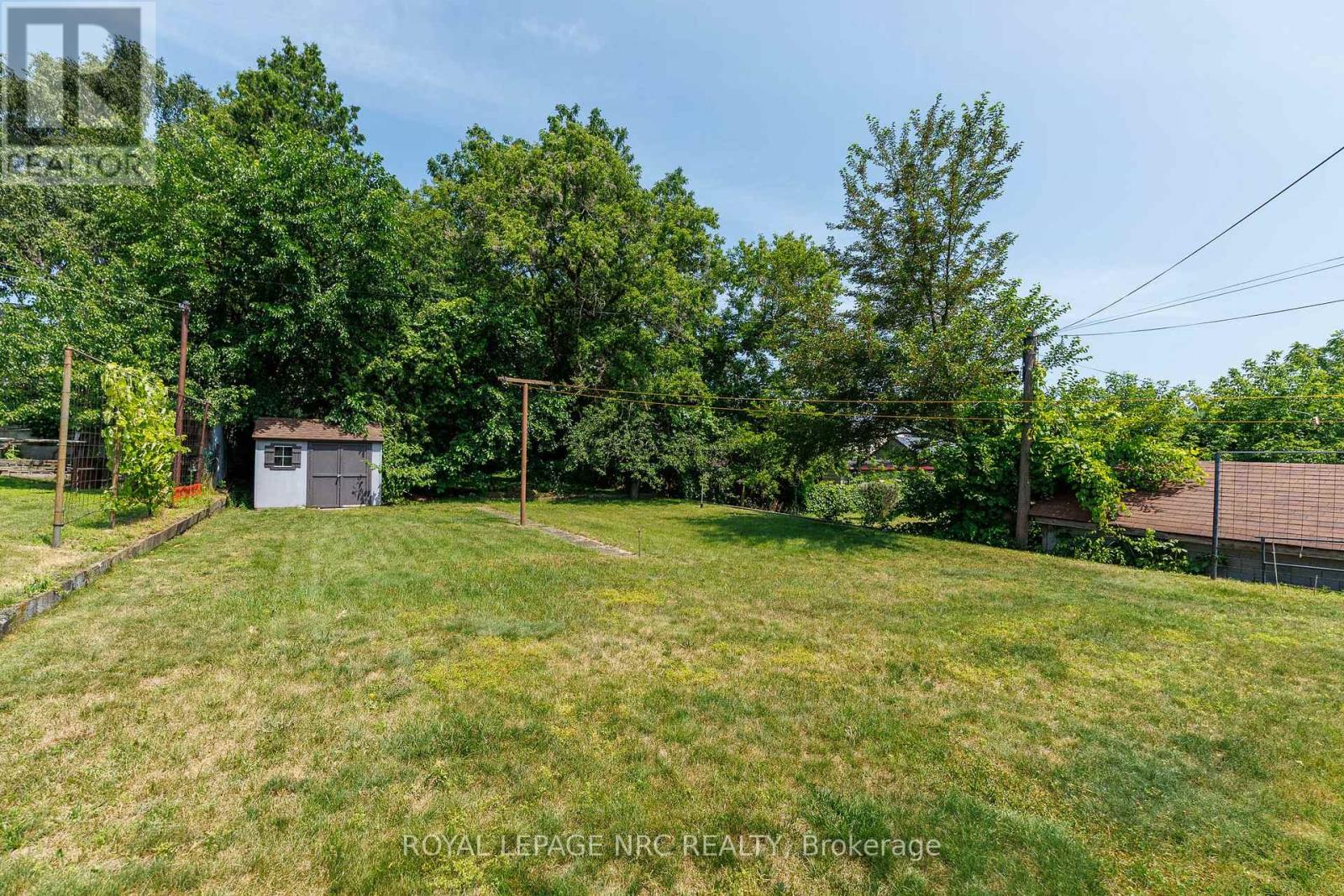 6313 Crawford Street, Niagara Falls, Ontario  L2E 5Y8 - Photo 9 - X13612822