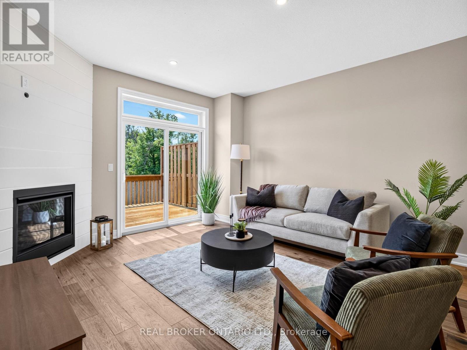 20 Austin Drive, Welland, Ontario  L3C 0J8 - Photo 6 - X13612954