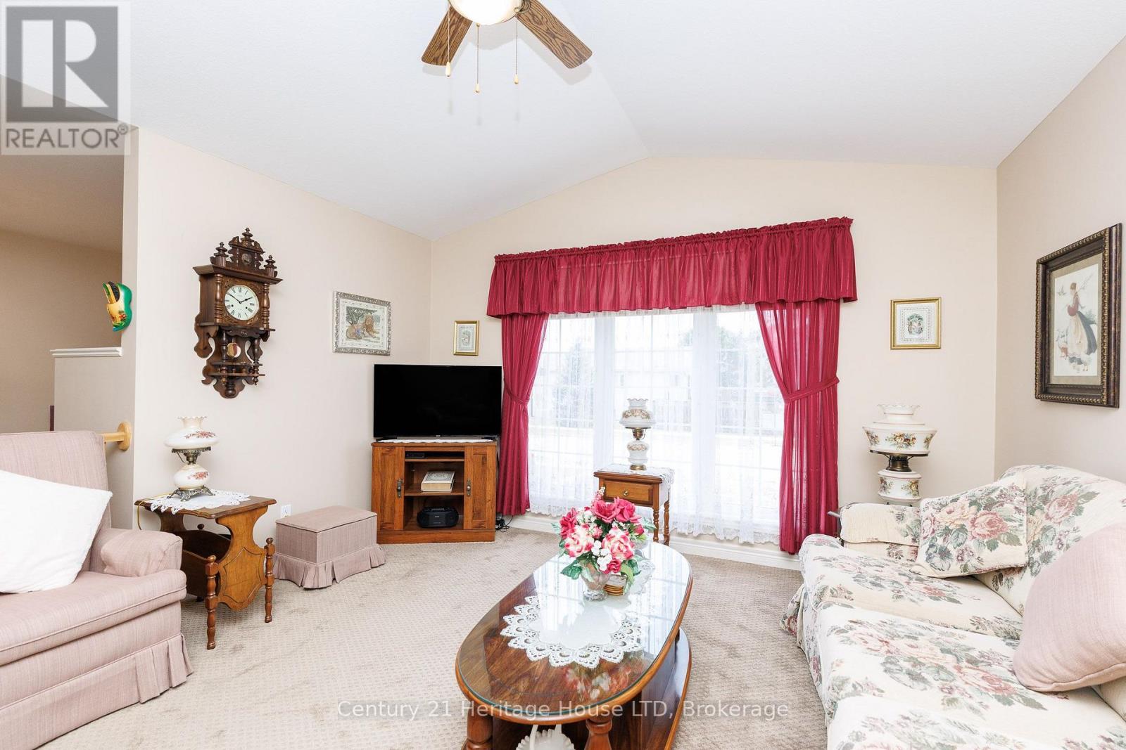 121 Rochelle Crescent, Fort Erie, Ontario  L0S 1N0 - Photo 10 - X13613106