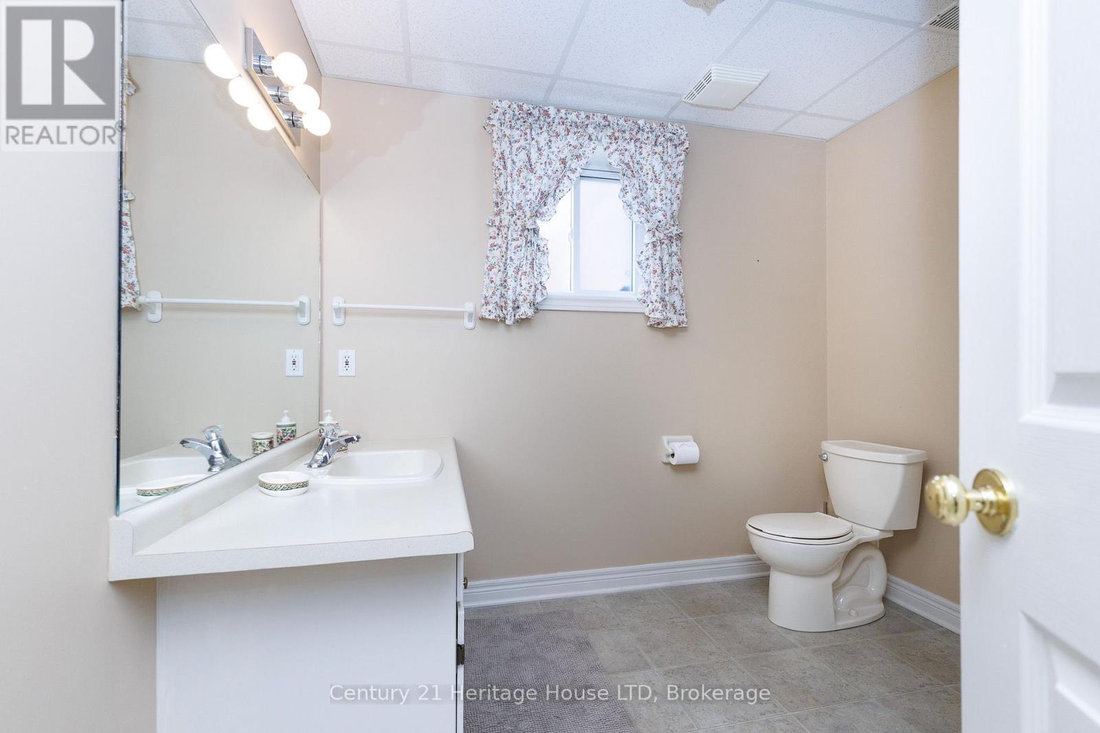 121 Rochelle Crescent, Fort Erie, Ontario  L0S 1N0 - Photo 34 - X13613106
