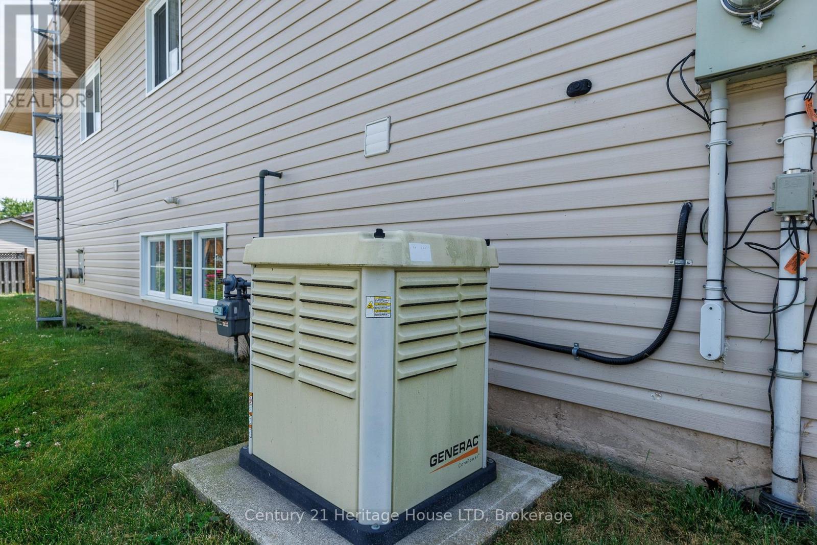 121 Rochelle Crescent, Fort Erie, Ontario  L0S 1N0 - Photo 41 - X13613106