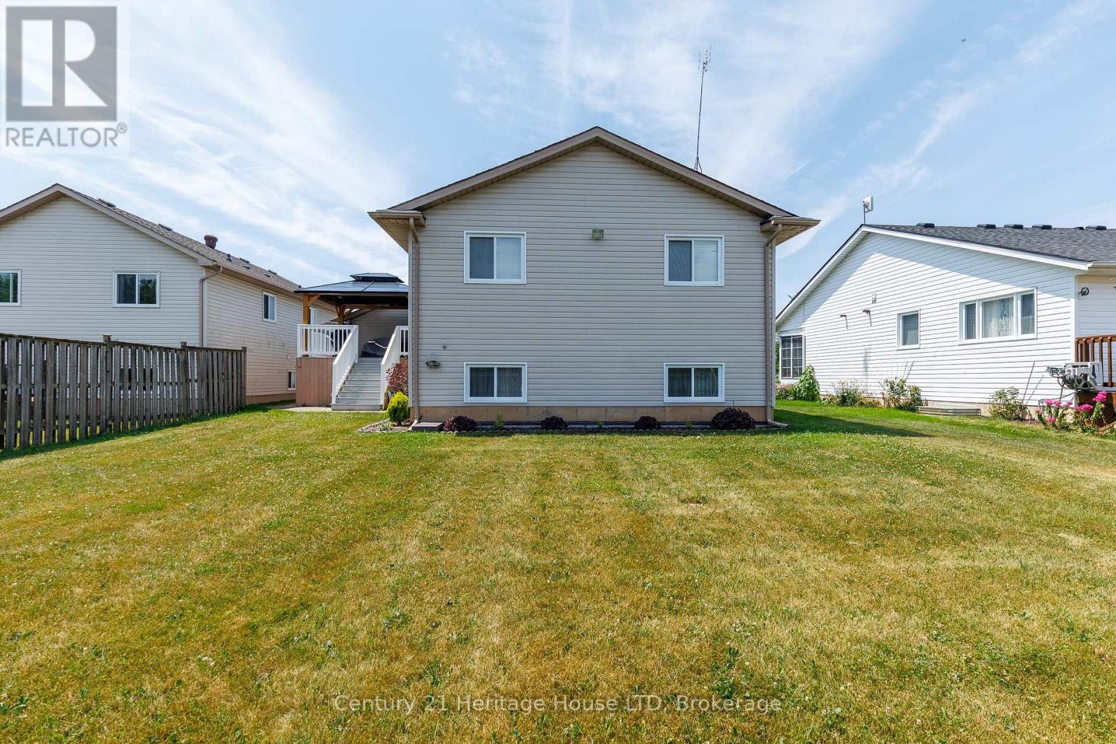 121 Rochelle Crescent, Fort Erie, Ontario  L0S 1N0 - Photo 5 - X13613106