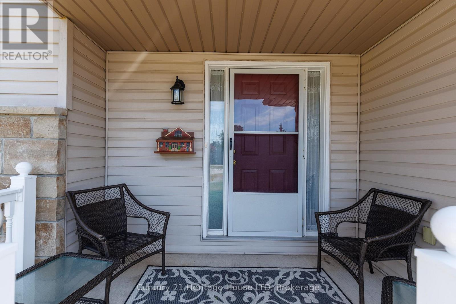 121 Rochelle Crescent, Fort Erie, Ontario  L0S 1N0 - Photo 8 - X13613106