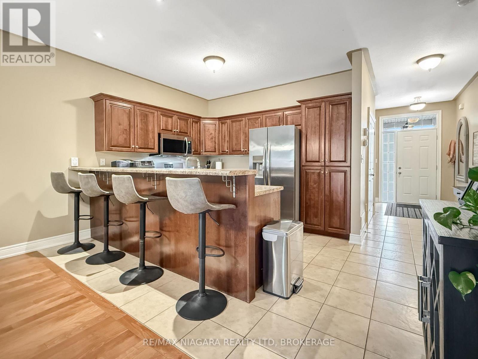 3927 Lower Coach Road, Fort Erie, Ontario  L0S 1S0 - Photo 3 - X13613364