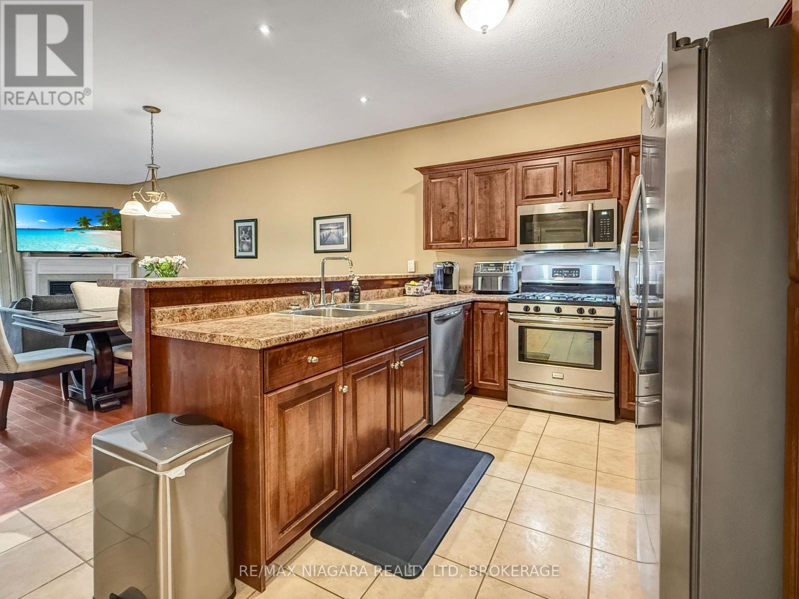 3927 Lower Coach Road, Fort Erie, Ontario  L0S 1S0 - Photo 6 - X13613364