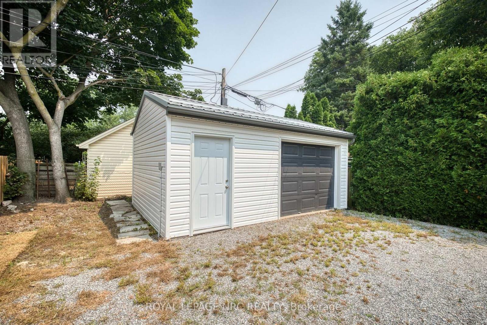 199 Russell Avenue, St. Catharines, Ontario  L2R 1W9 - Photo 25 - X13613366