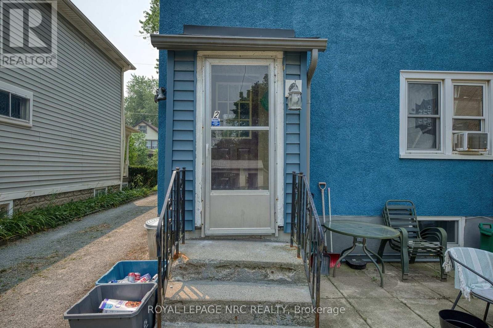 199 Russell Avenue, St. Catharines, Ontario  L2R 1W9 - Photo 3 - X13613366