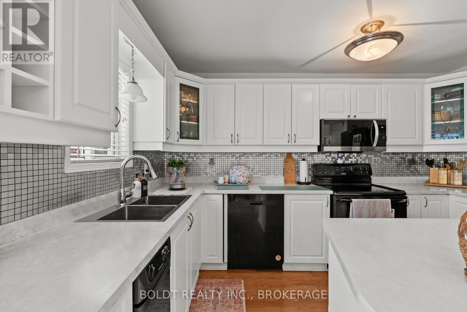 4333 Southerland Court, Niagara Falls, Ontario  L2G 7W4 - Photo 13 - X13613920