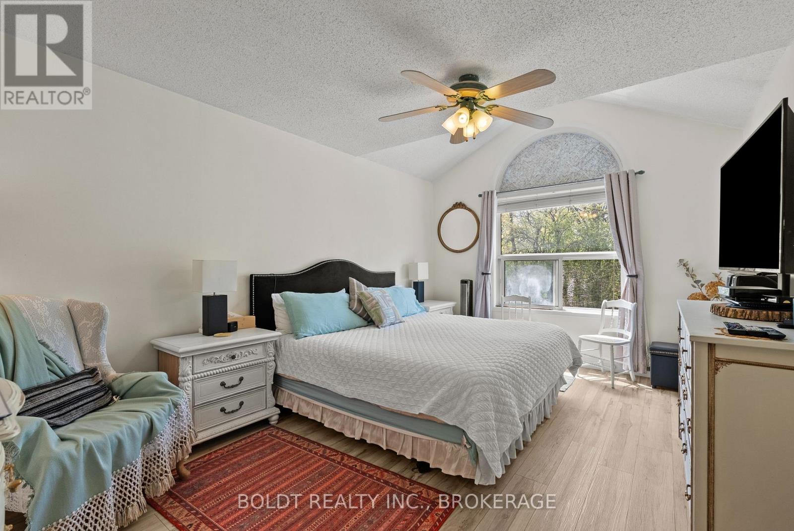 4333 Southerland Court, Niagara Falls, Ontario  L2G 7W4 - Photo 15 - X13613920