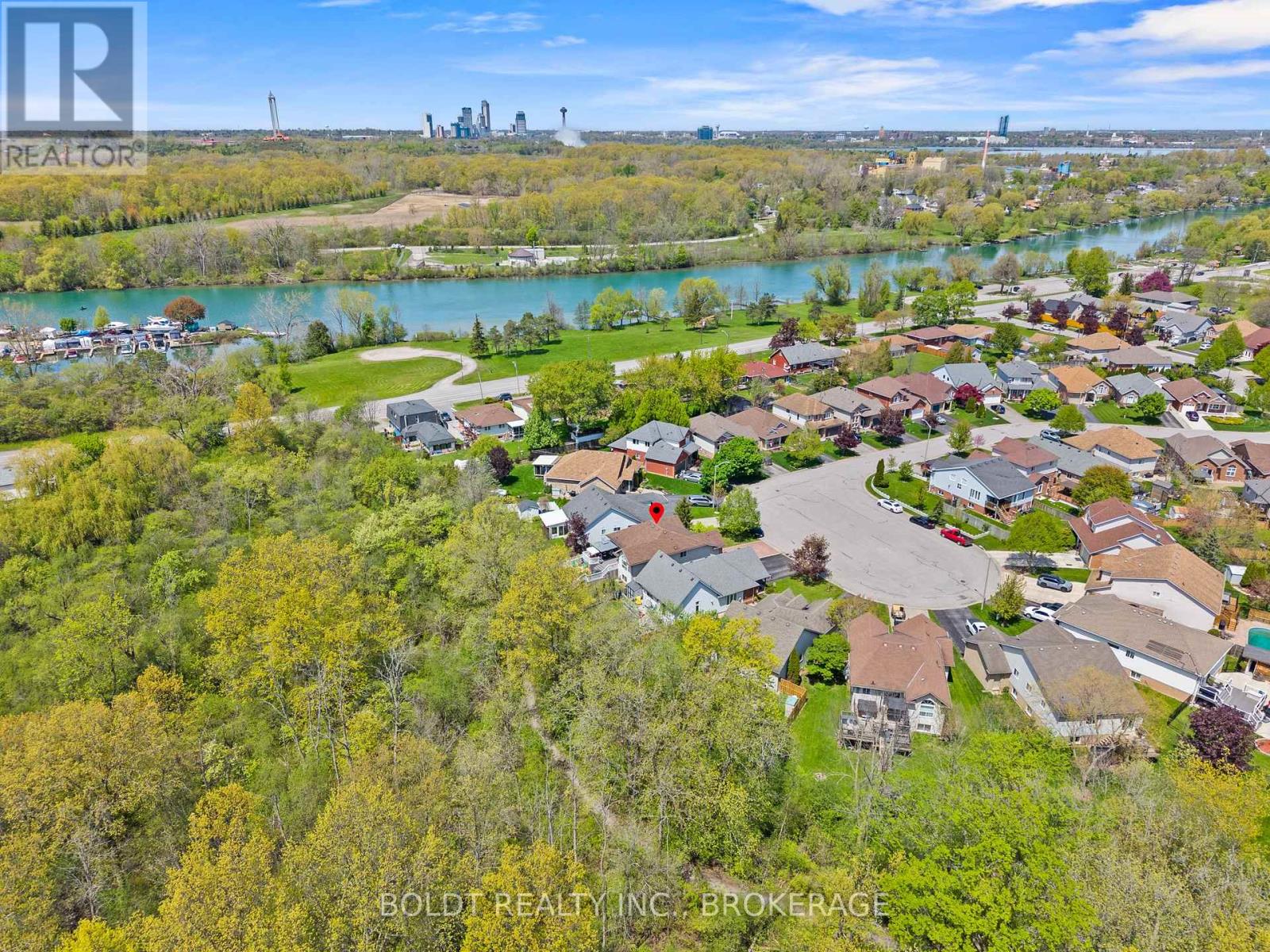 4333 Southerland Court, Niagara Falls, Ontario  L2G 7W4 - Photo 40 - X13613920