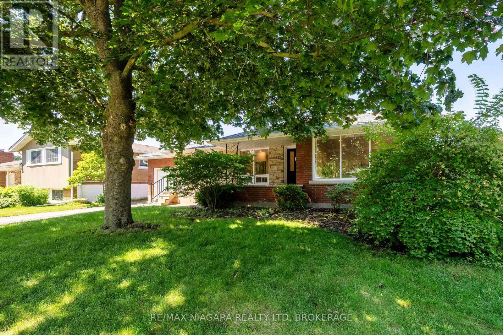 15 Springbank Drive, St. Catharines, Ontario  L2S 2K1 - Photo 4 - X13614000