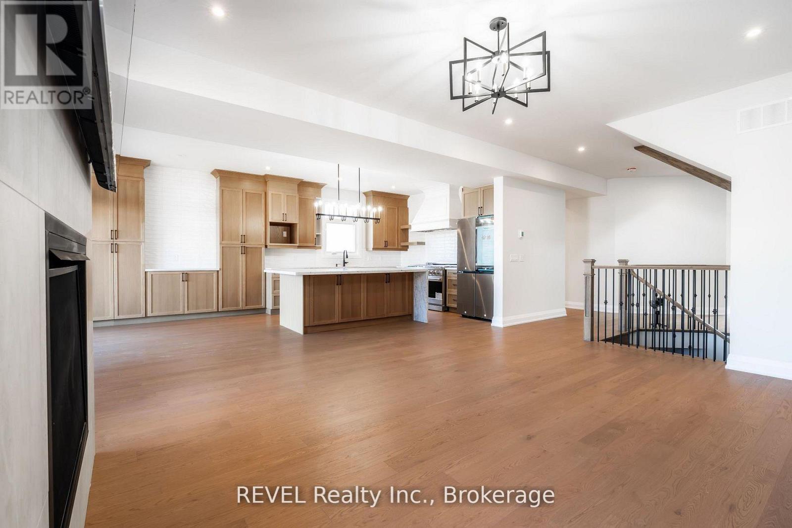 1186 Uppers Lane, Thorold, Ontario  L2V 0H1 - Photo 5 - X13614008