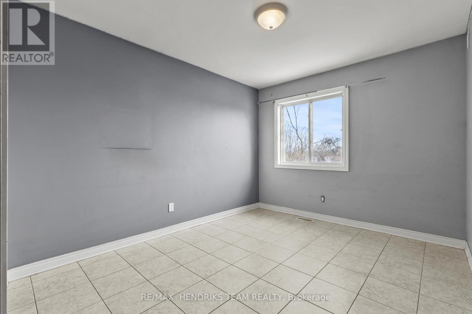 2 Townline Road E, Thorold, Ontario  L2V 2C3 - Photo 18 - X13614098